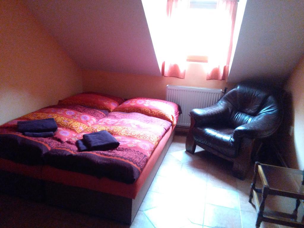 Guest House U Nahonu Chrudim Ngoại thất bức ảnh